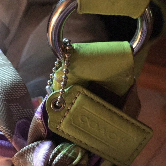 Coach Fabric Leaf Zipper Handbag Gently Used - Picture 7 of 7